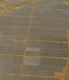 PLANTA SOLAR EN  LEJEWELEPUTSWA (BOSHOF) 