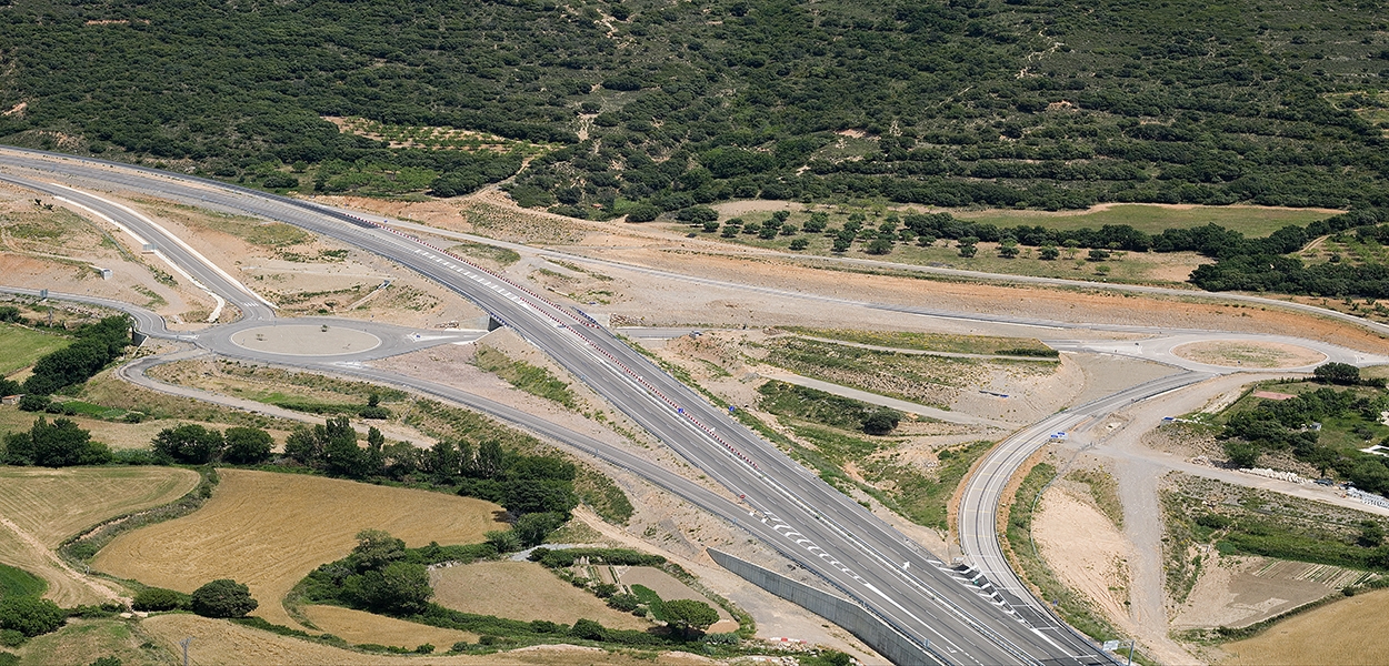 Eurofinsa construyendo futuro. Tramo de carretera Nueno-Congosto (túnel).Autoví
